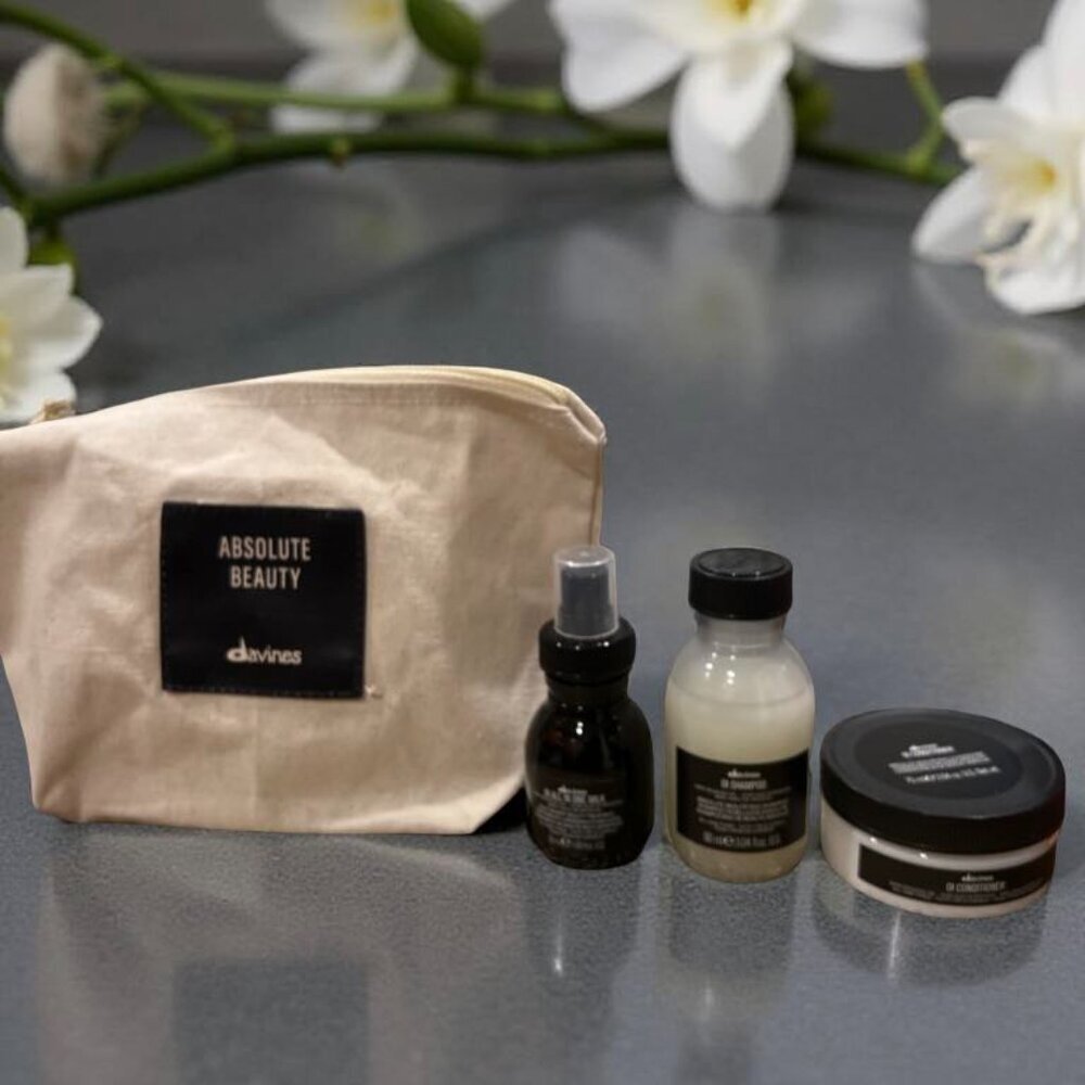 DAVINES OI TRAVEL SET Shampoo Conditioner Milk Cosmetic Bag Gift Set